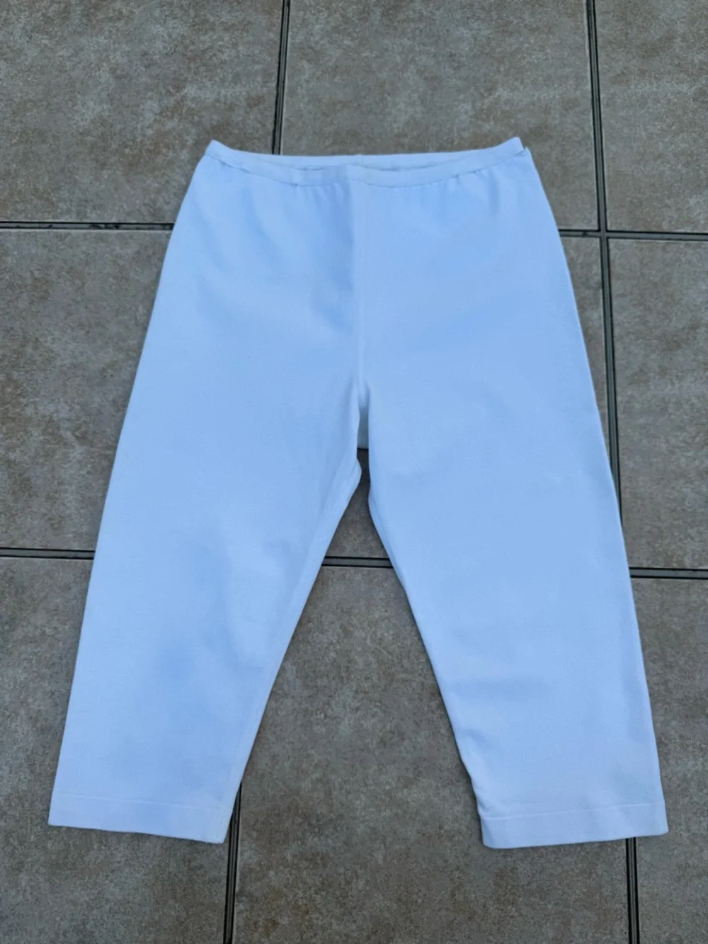 Alaia White Bermuda Leggings - Picture 5 of 12